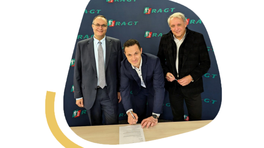 From left to right: Laurent Guerreiro, Damien Robert, Eric Verjux