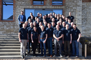 Die Vertriebsteams von RAGT Saaten GmbH und Strube D&S GmbH starten ab März 2026 in neuer Organisation. Die Vertriebsteams von RAGT Saaten GmbH und Strube D&S GmbH starten ab März 2026 in neuer Organisation.